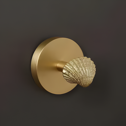 BrassBeastHook™ – Messing Wandhaak met Dierenkop – Gouden Accent Kapstokhaak
