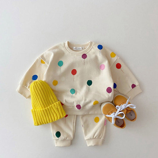 JoyPop™ – Verjaardags Joggerset met Ballonnenprint – Unisex Kinderoutfit