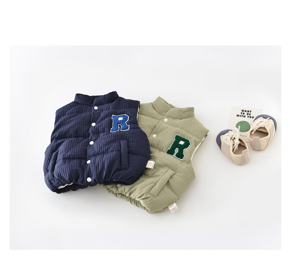 SnugTrail™ – Warme Stijlvolle Bodywarmer – Comfort voor Actieve Kinderen