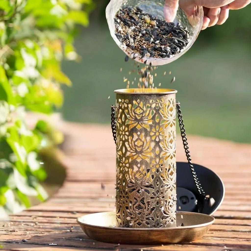 GlowFeast™ – Solar Vogelvoederstation met LED – Sfeervolle Tuin Vogelplek