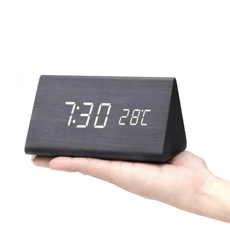 WoodSense™ – LED Houten Klok met Spraakbesturing – Slimme LED Tafelklok