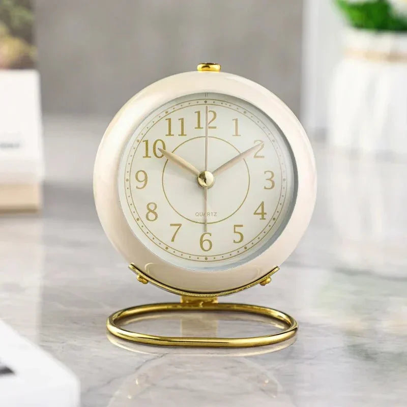 Vento Stille Wekker - Vintage Design met Nachtlampje 4