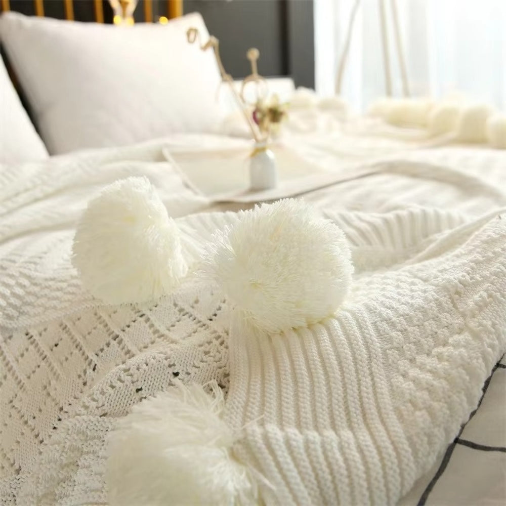 Wondrous Fleece Deken - Zacht Microvezel, Gezellig met Pompons 6