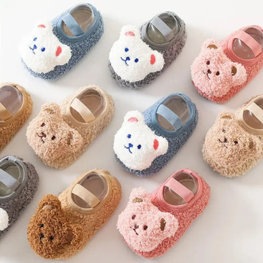 SnugglePaws™ – Warme Beren Slofjes – Antislip Winterpantoffels Baby