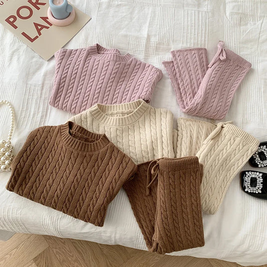 KnitChic™ – Gebreide Trui en Broek Set – Warme Kinderoutfit