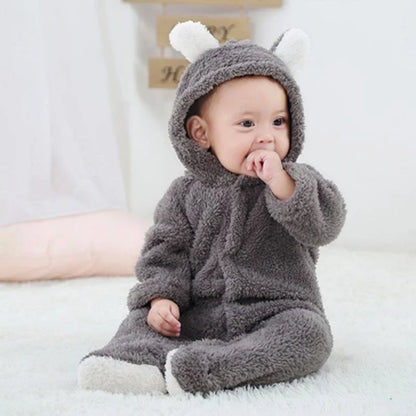 BearHug Onesie™ – Zachte baby onesie met oortjes